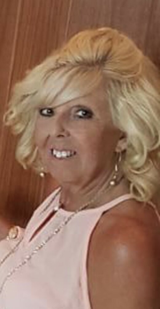 Obituary of Sherry Lee Downton | Welcome to Families Funeral Home,...